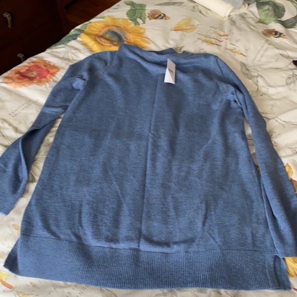 NWT Loft lightweight crewneck sweater with slits